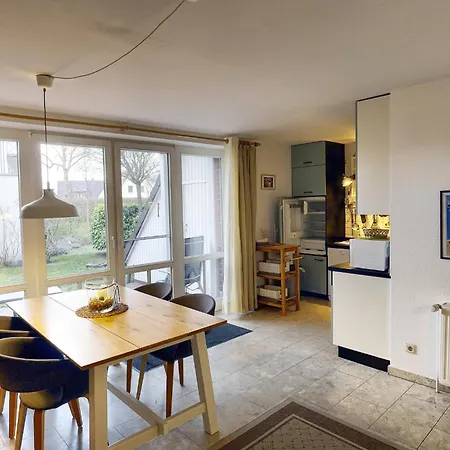 Pauli, Fw 2 Apartamento